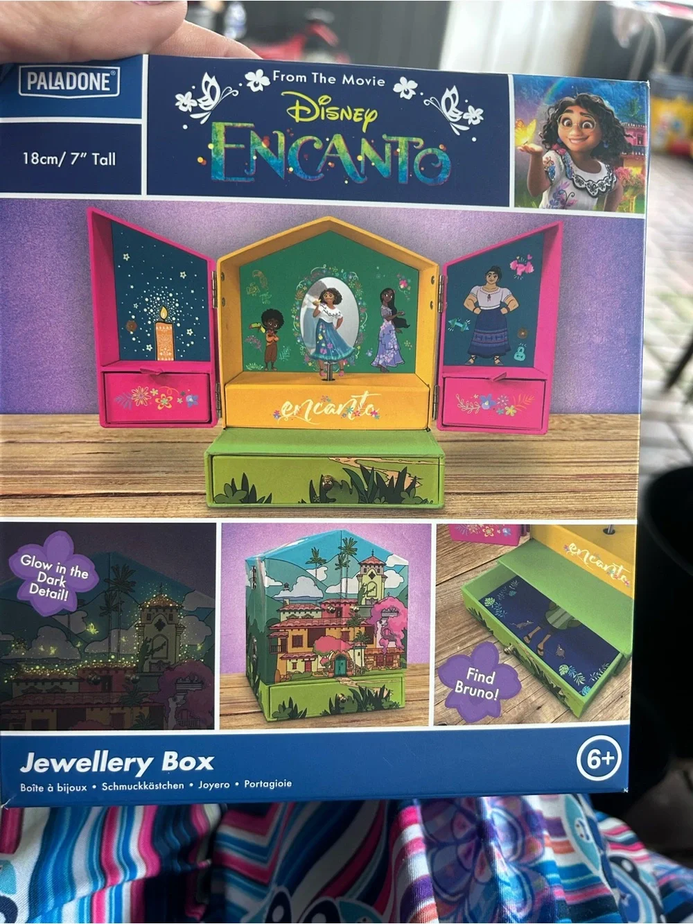 N/A official disney